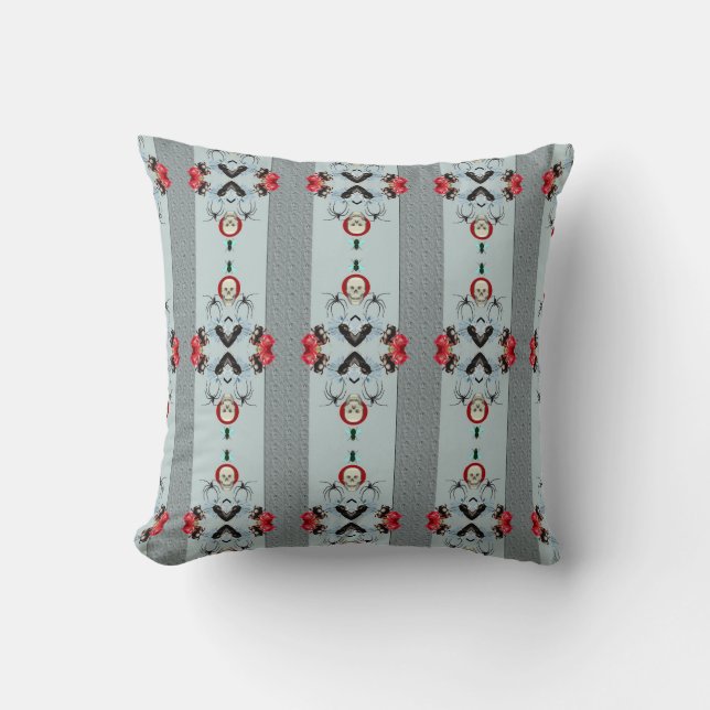 Skulls and spiders pillow (Front)