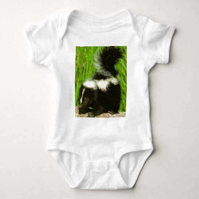skunk baby bodysuit (Front)
