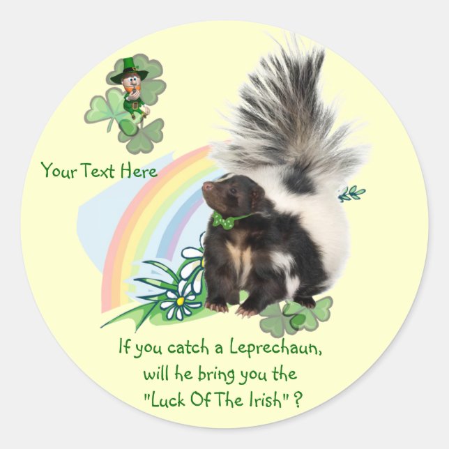 Skunks, Leprechauns and the "Luck Of The Irish" Classic Round Sticker (Front)