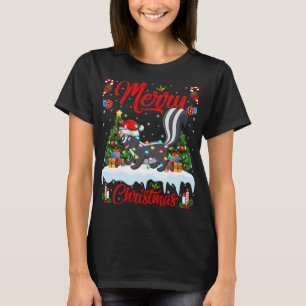 Skunks Lover Xmas Lighting Santa Hat Skunks Christ T-Shirt