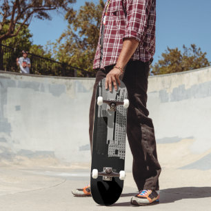 Skyline Dreamer Skateboard – Vintage New York Vibe