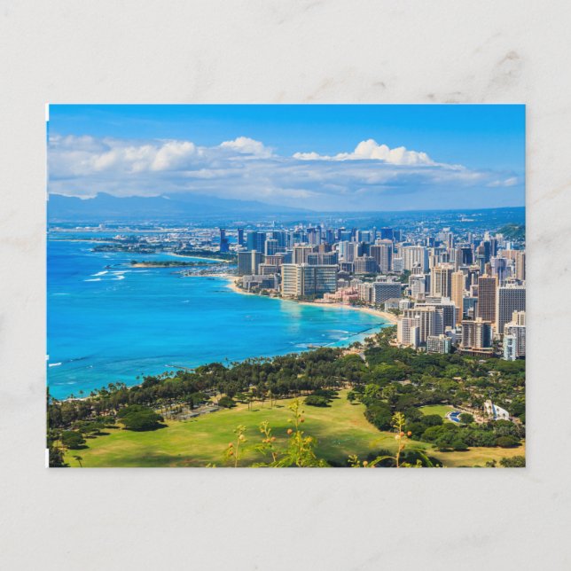 Skyline of Honolulu, Hawaii . Holiday Postcard (Front)