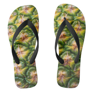 Slippers with anas print close up jandals