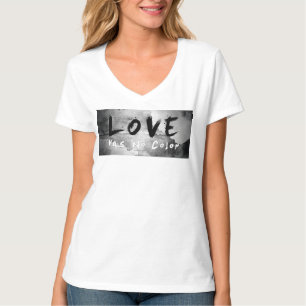 SlipperyJoe love has no colour race skin-tone boun T-Shirt
