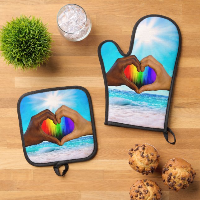 SlipperyJoe vivid rainbow gradient heart interraci Oven Mitt & Pot Holder Set (Top Down)