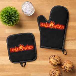 SlipperyJoe's Halloween massive fiery lettering ca Oven Mitt & Pot Holder Set