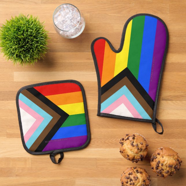 SlipperyJoe's Progress Pride Flag six classic hori Oven Mitt & Pot Holder Set (Top Down)