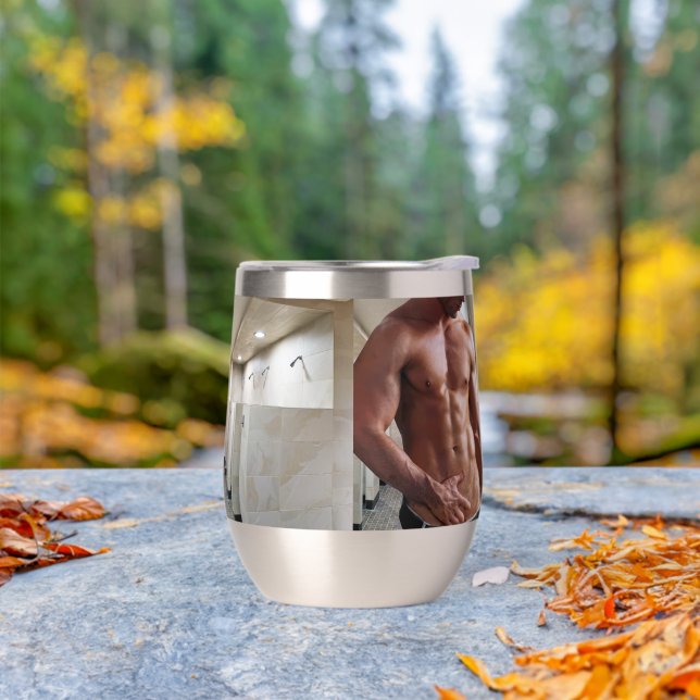 SlipperyJoe's shirtless muscular man torso sixpack (Outdoor)