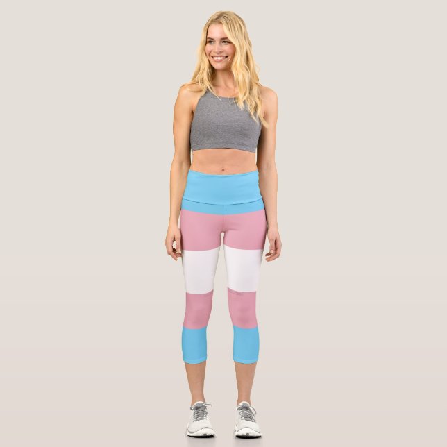 SlipperyJoe's transgender pride flag visibility di Capri Leggings (Front)