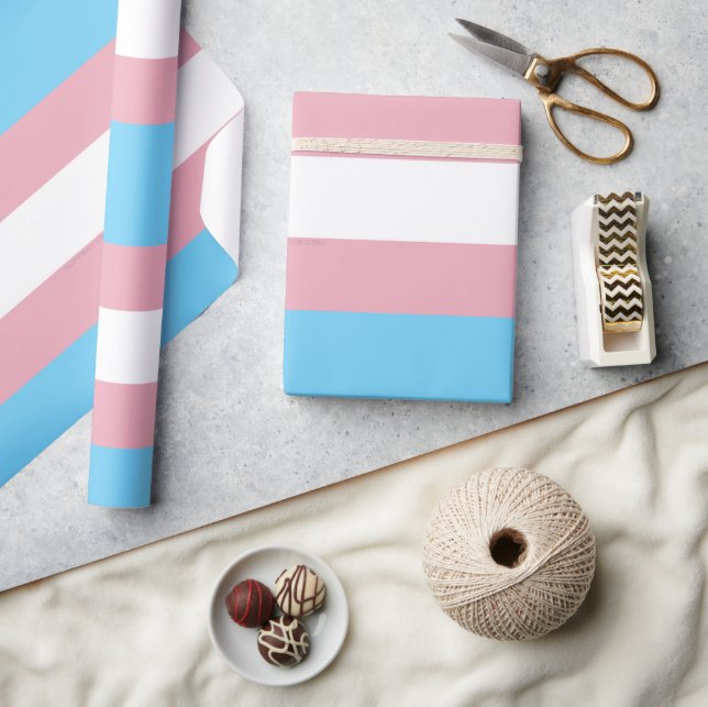SlipperyJoe's transgender pride flag visibility di Wrapping Paper (Crafts)