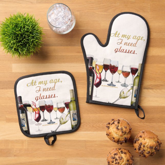 SlipperyJoe's Wine Glasses fermented grapes wine p Oven Mitt & Pot Holder Set (Top Down)