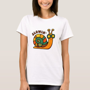 SLOWIN' Retro Snail 70s Cartoon Vintage Women's T-Shirt