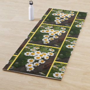 Small Daisy Like Flower Mat