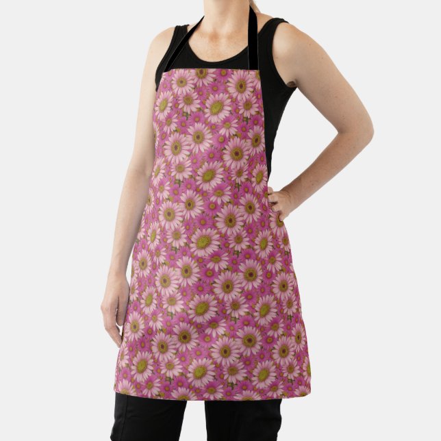 Small Pink and White Daisies Apron (Insitu)