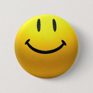 SMILE 6 CM ROUND BADGE