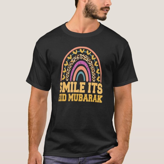 Smile Its Eid Mubarak Muslim Eid Mubarak Islamic R T-Shirt (Front)
