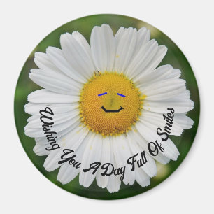 Smiling Daisy Round Magnet