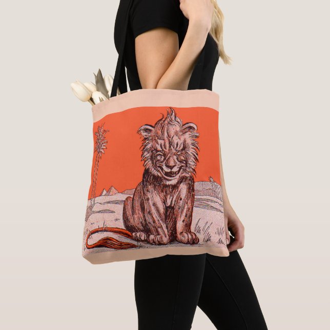 smiling lion print tote bag (Close Up)