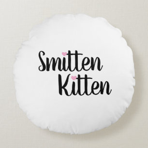 Smitten Kitten Cute Valentine’s Day Round Cushion