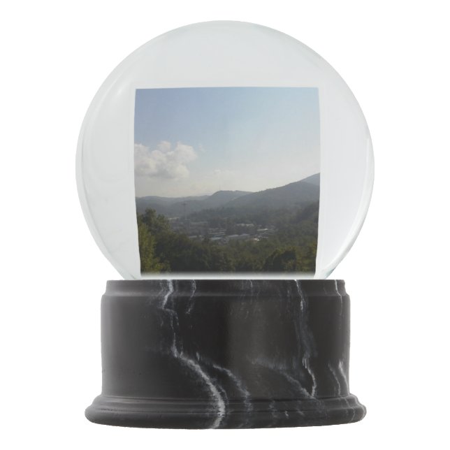 Smoky Mountains Snow lobe Globe (Front)