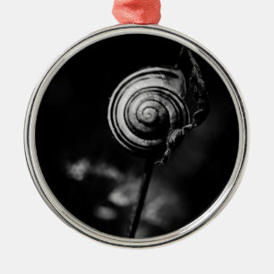 snail tail metal tree decoration