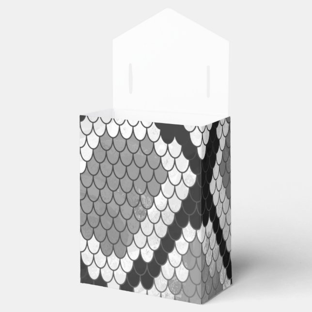 Snake Grey and Light Grey Print Favour Box (Opened)