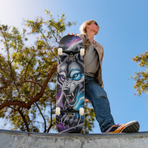 Snarling wolf head Skateboard