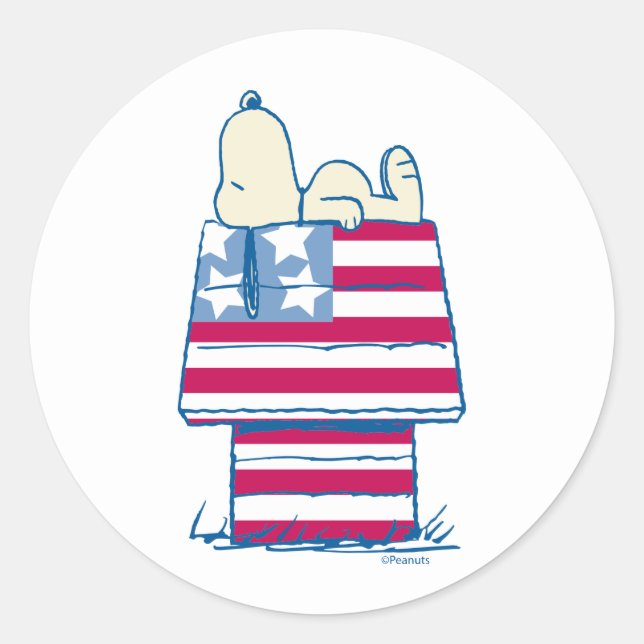 Snoopy on 4th of July Dog House Classic Round Sticker (Front)