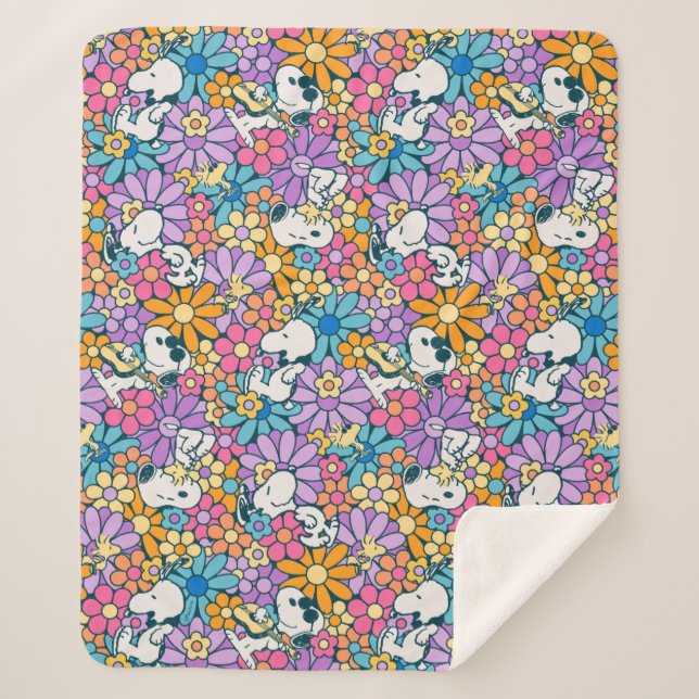 Snoopy & Woodstock Flower Pattern Sherpa Blanket (Front)