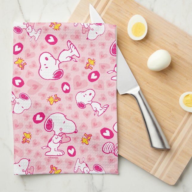 Snoopy & Woodstock Pink Hearts Pattern Tea Towel (Quarter Fold)