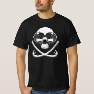 Snorkeling and Scuba Diving Pirate Skull Flag T-Shirt