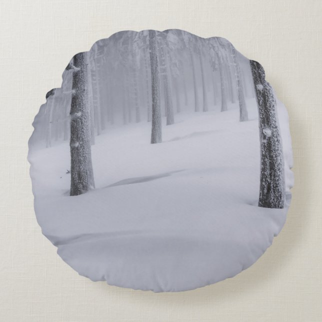 SNOW COVERED TREES DURING DAYTIME ROUND CUSHION (Front)