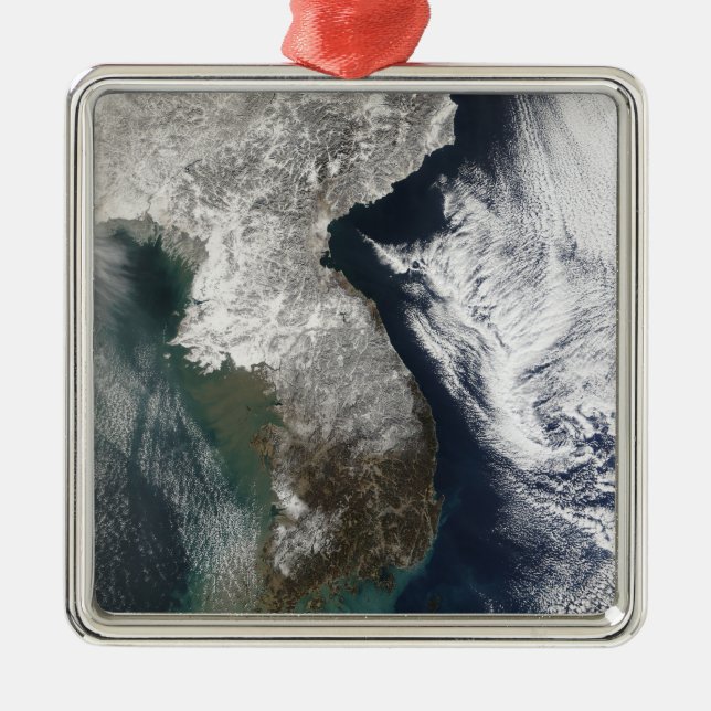 Snow in Korea Metal Tree Decoration (Front)