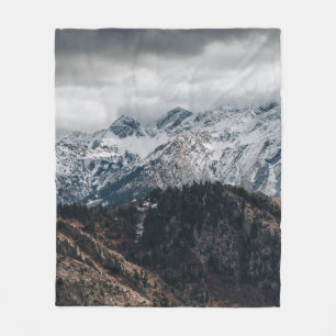 SNOW MOUNTAIN RANGE WALLPAPER FLEECE BLANKET