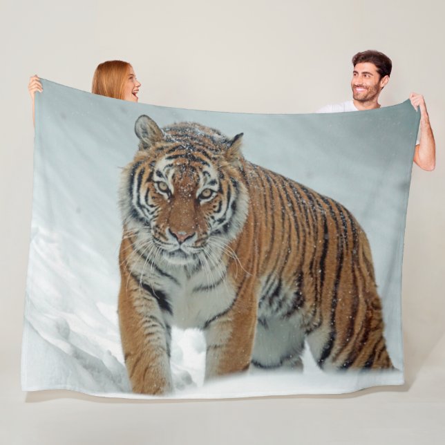 SNOW TIGER FLEECE BLANKET (In Situ)