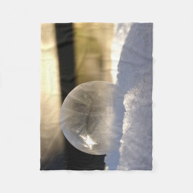 Snow world fleece blanket (Front)