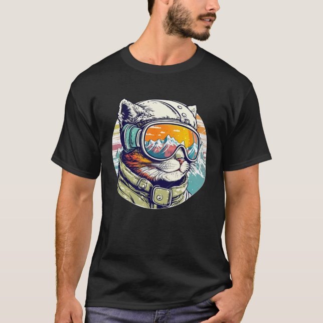 Snowboarding Cat Cool Snowboarder or Skier Mountai T-Shirt (Front)