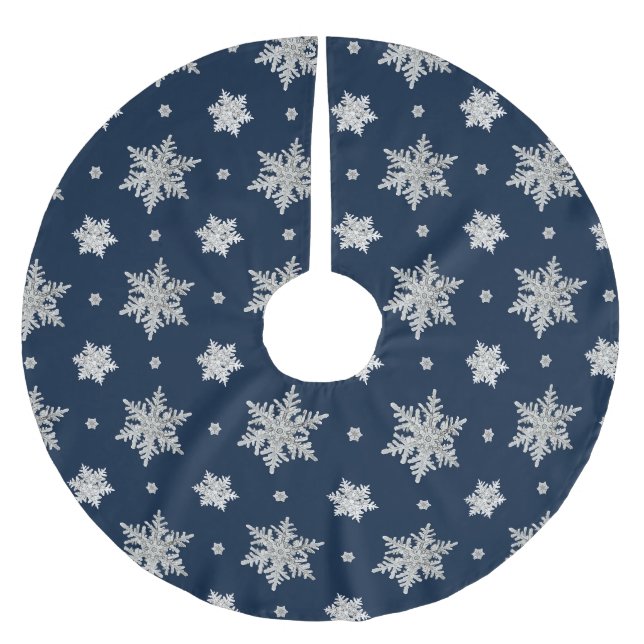 Snowflake Pattern Brushed Polyester Tree Skirt (Front)