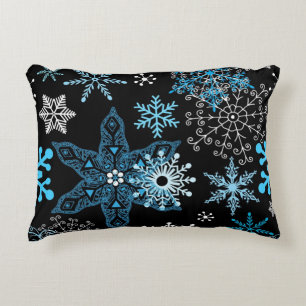 Snowflake pattern	 decorative cushion