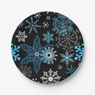 Snowflake pattern paper plate