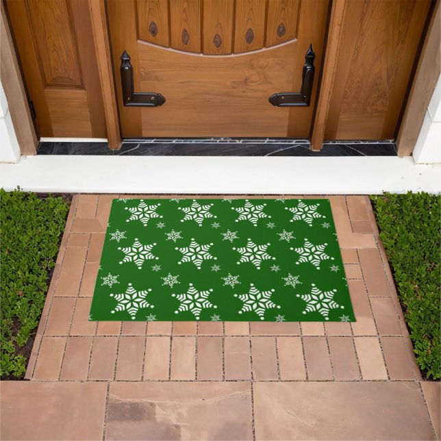 Snowflake Pattern, White Snowflakes, Snow, Green Doormat (Outdoor)