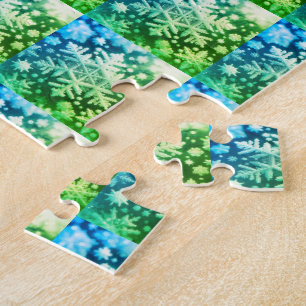 Snowflakes / Thick Crystals / Greenleaf / Centre  Jigsaw Puzzle
