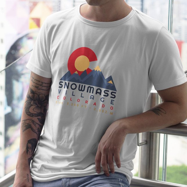 Snowmass Colorado Flag Retro Sunset Ski Souvenirs T-Shirt (Creator Uploaded)