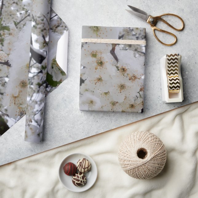 Snowy Blossom Wrapping Paper (Crafts)