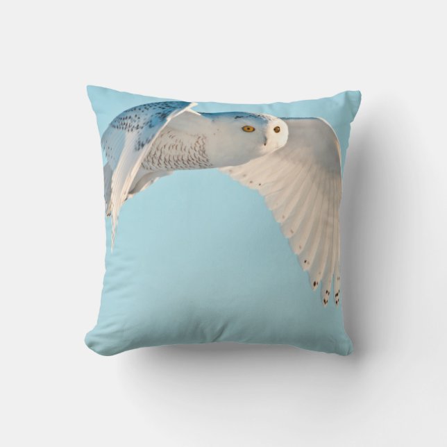 Snowy Owl in flight Cushion (Front)
