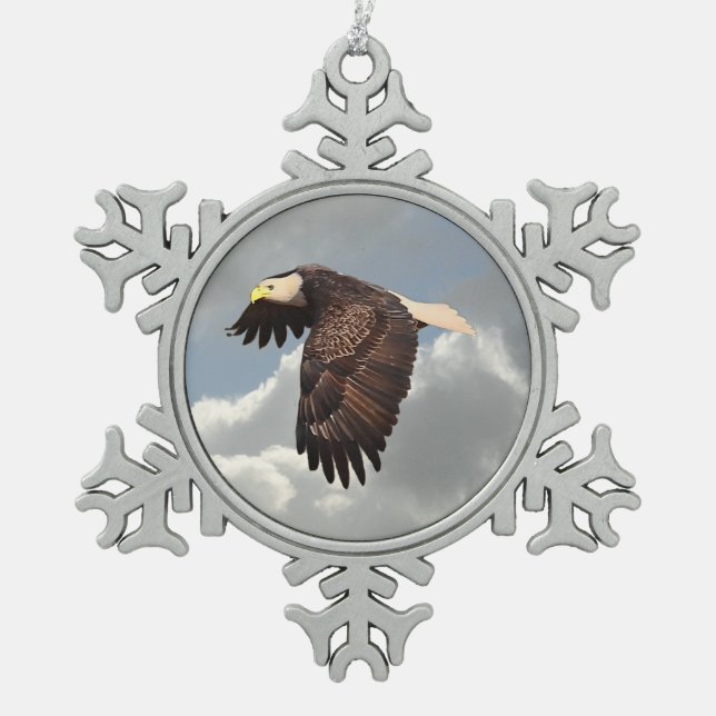 SOARING EAGLE SNOWFLAKE PEWTER CHRISTMAS ORNAMENT (Front)