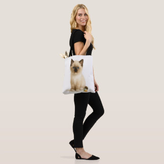 Soft Focus – Ragdoll Kitten with Felt Toy Ball Tote Bag