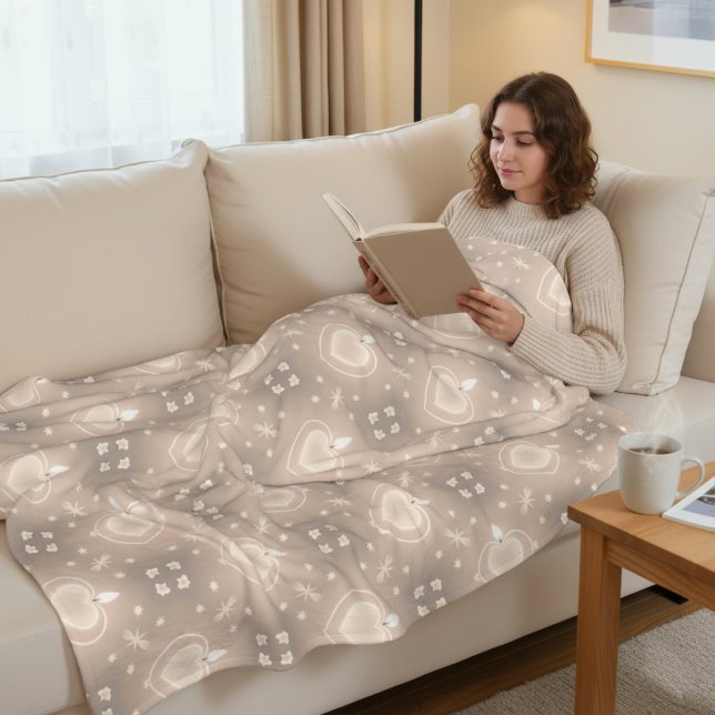 Soft Glow Heart Candle Pattern Fleece Blanket (Creator Uploaded)