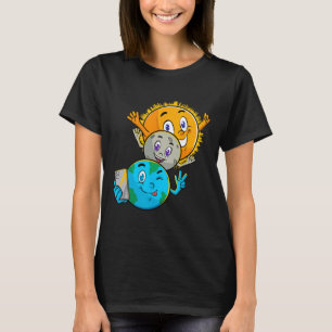 Solar Eclipse 2024 Funny Earth Sun Moon Selfie Spa T-Shirt