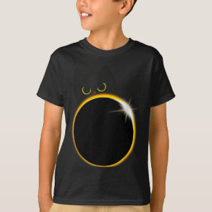 Solar Eclipse Black Cat Lover Illustration T-Shirt